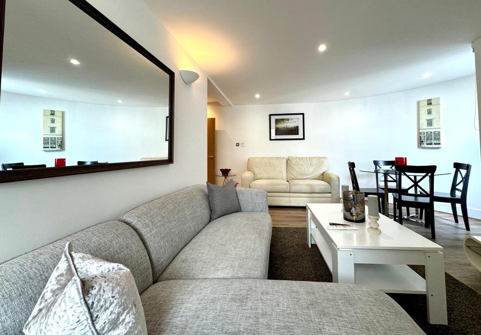The Crib - 3 Bedroom Central By Wild Appartamento Londra
